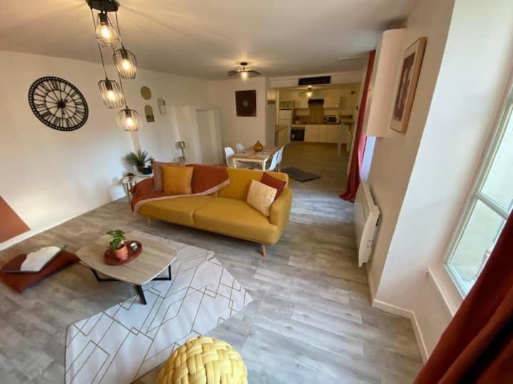Comme Un Air De Provence A Blois Apartment Exterior photo